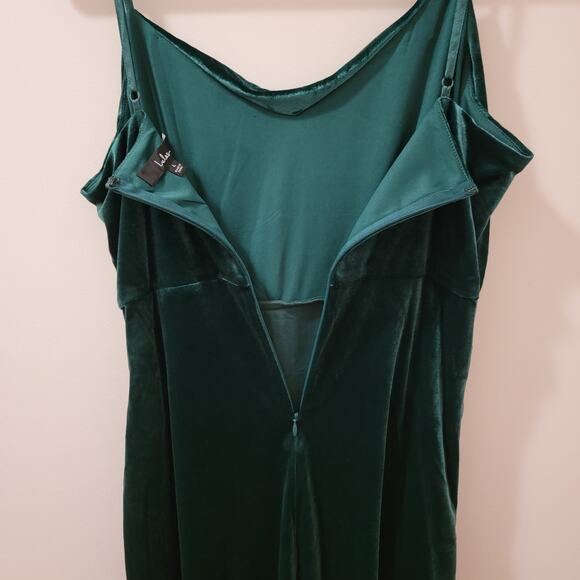 Lulus NWT Living it‎ Luxe Taupe Velvet Tulip Mini Dress Emerald Green Size L - Picture 4 of 13